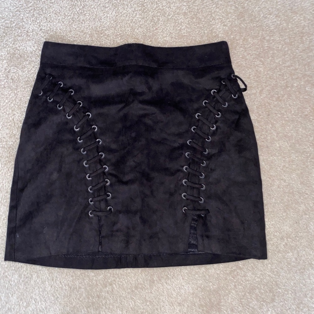 Black skirt
